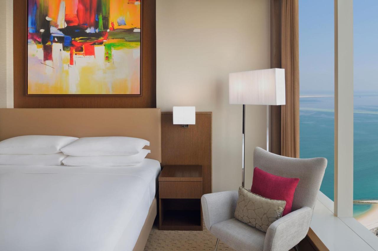 Delta Hotels By Marriott City Center الدوحة المظهر الخارجي الصورة A bedroom at the Atlantis Paradise Island