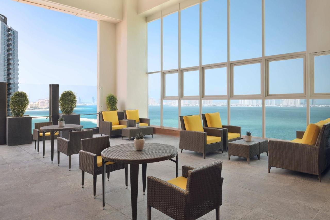 Delta Hotels By Marriott City Center الدوحة المظهر الخارجي الصورة The View Lounge