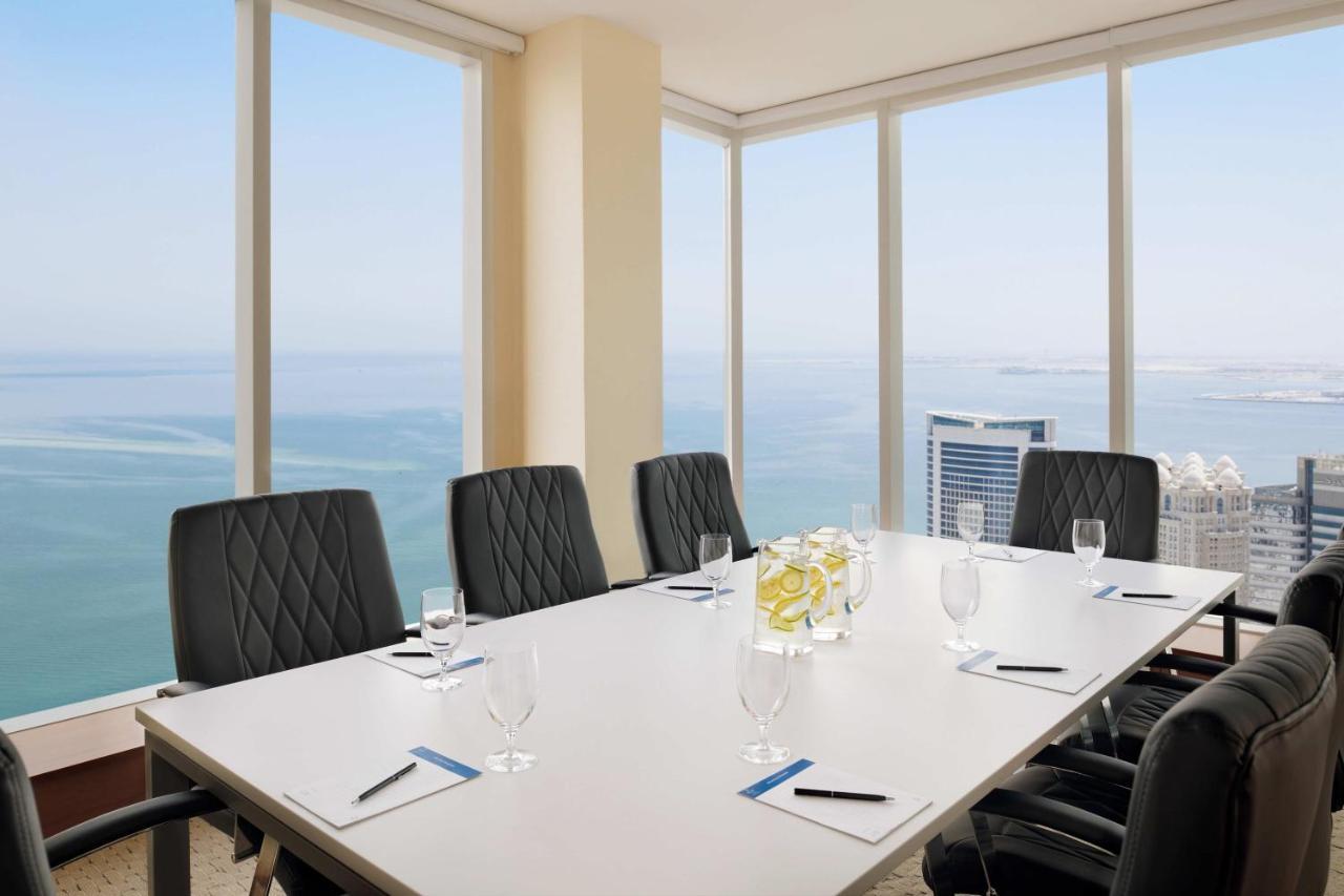 Delta Hotels By Marriott City Center الدوحة المظهر الخارجي الصورة Boardroom